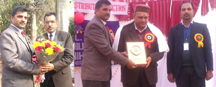 
Deputy Director Higher Education Solan and DC Solan With President and Principle Solan